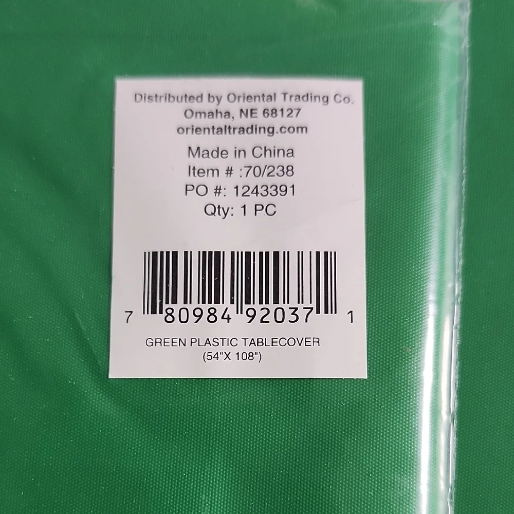 Green Plastic Tablecovers - Pack of 6